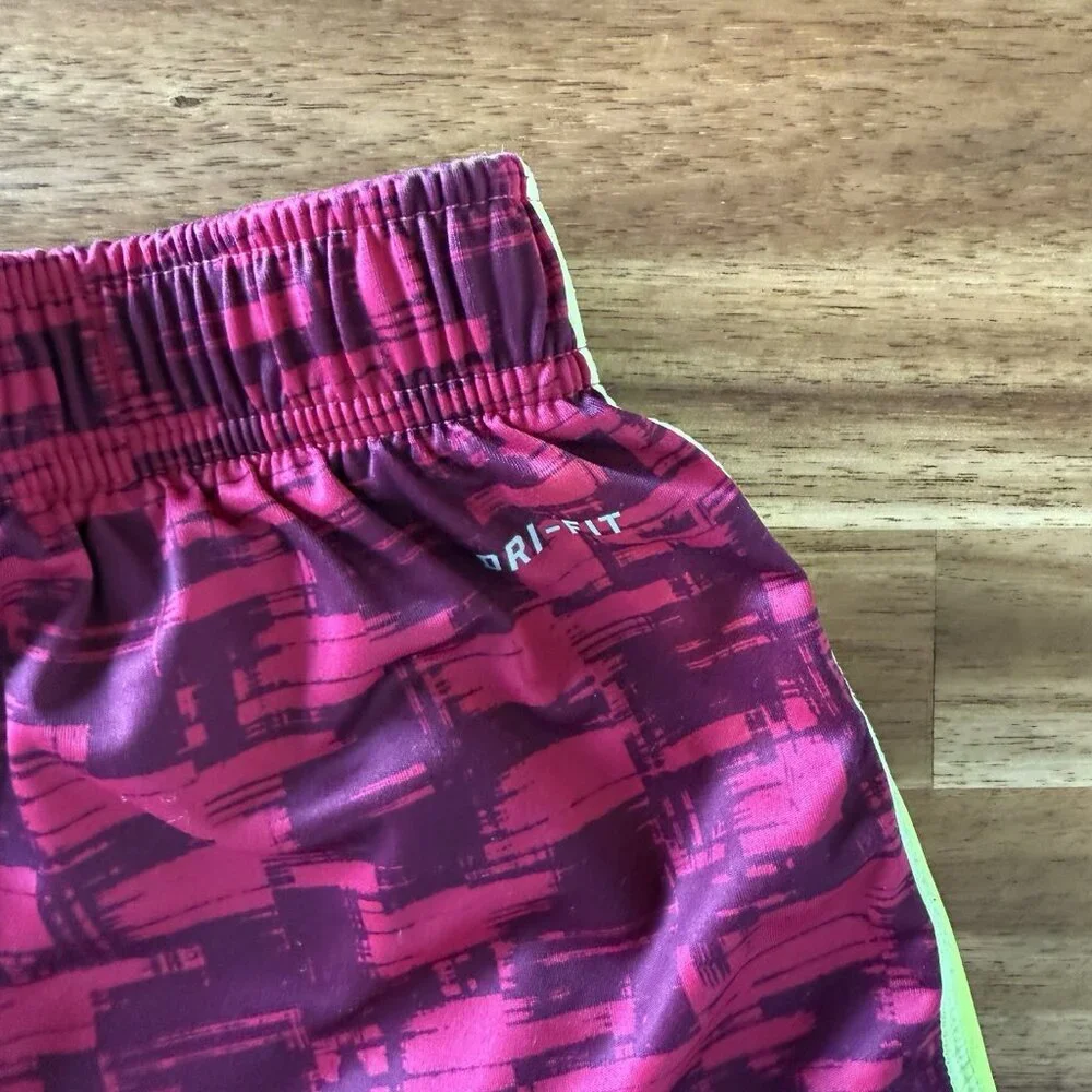 Nike Athletic Shorts BOY YOUTH Size LARGE Basketball Skateboarding Loose Fit‎